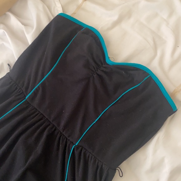 Dress - Picture 2 of 5